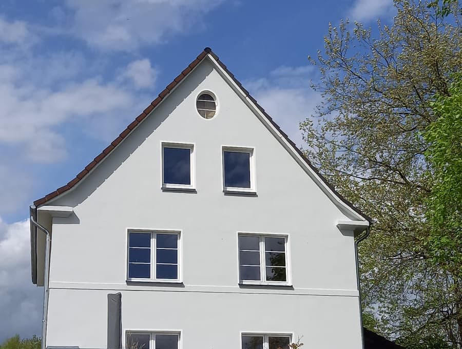 Fassadenanstrich Einfamilienhaus